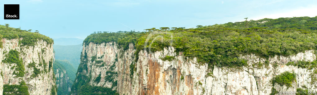 Majestic canyon Itaimbezinho in Aparados da Serra Nationalpark,