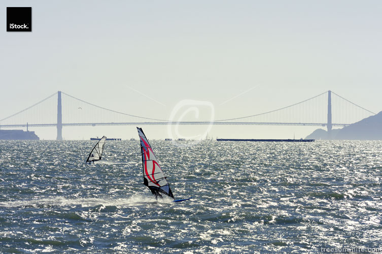 Windsurfers in front of Golden Gate Bridge, San Francisco.