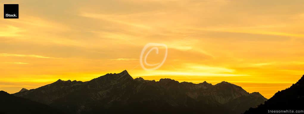 Sunset above the Vinschgau (South Tyrol) with mountain silhouett