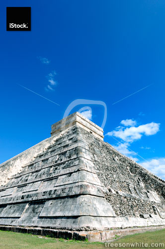 Mayan Pyramid at Chichen Itza, Mexico.